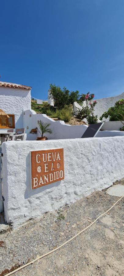 Cuevas Los Coloraos - El Bandido Villanueva de las Torres Exterior photo